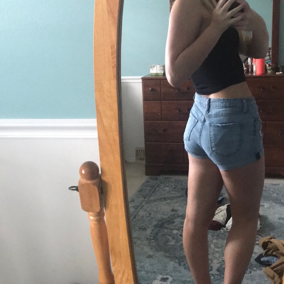 STS Blue High-Rise stretchy shorts - Picture 5 of 5